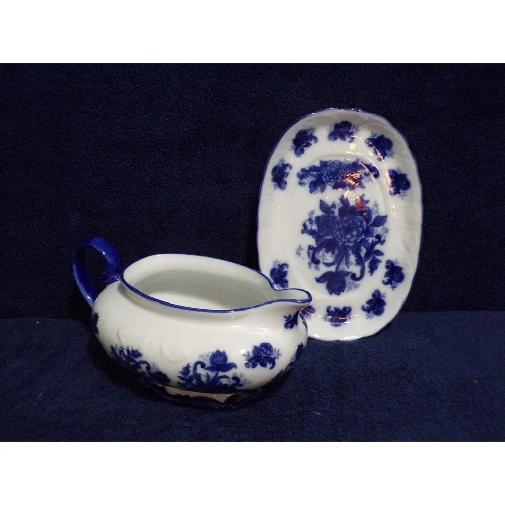 Vintage Johnson Bros. Flow Blue & White Gravy‎ Boat with Flow Blue Underplate